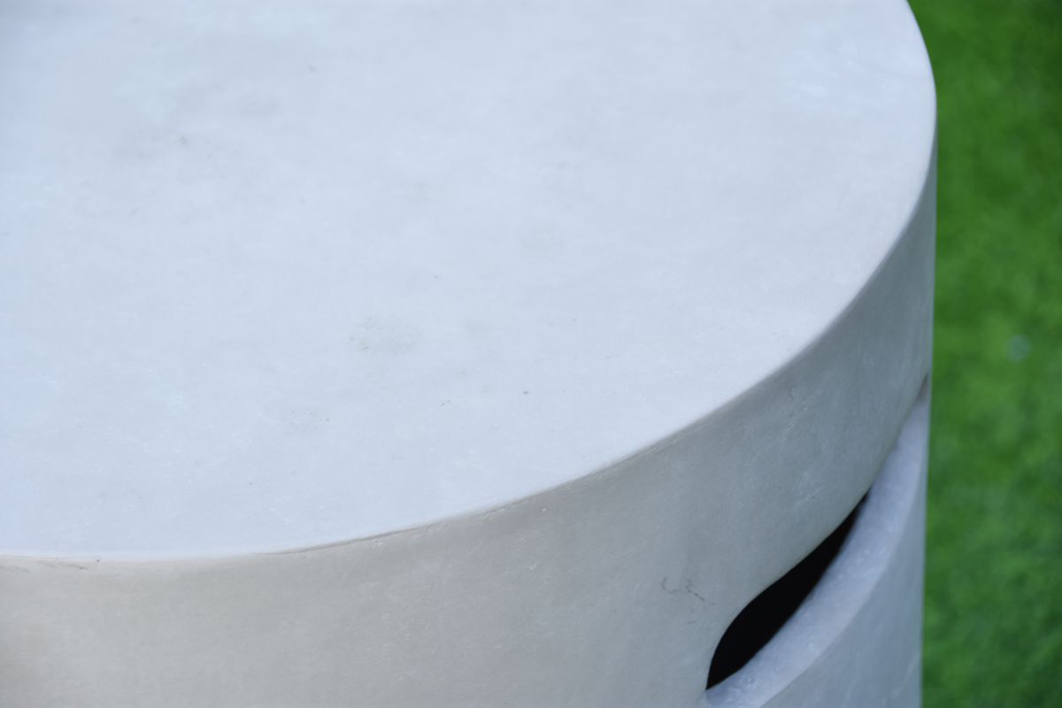 Runde Flaschenabdeckung XL/LG an der Feuerstelle LUNAR BOWL