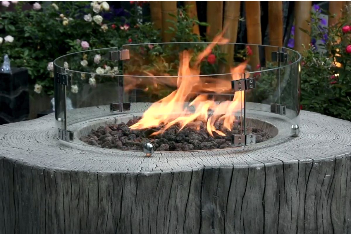 Runder Windschutz aus Glas